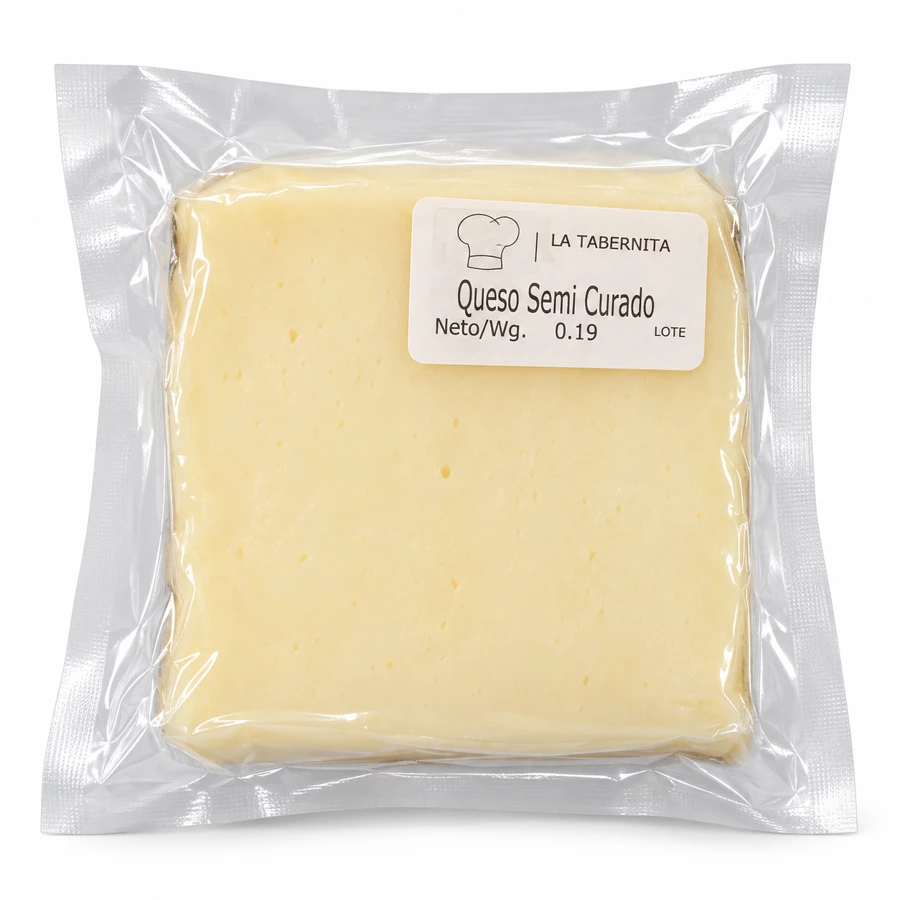 Queso porcionado al vacío sin marca legible
