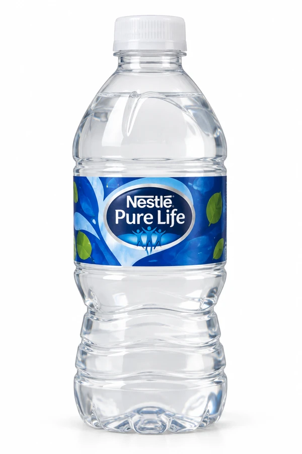 Agua embotellada de etiqueta azul